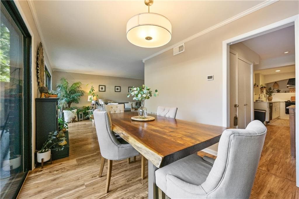 3 bedroom, 3 bathroom, 1,606 sq ft condominium for sale at 2525 Bradford Square, Atlanta, GA 30345 — photo 7