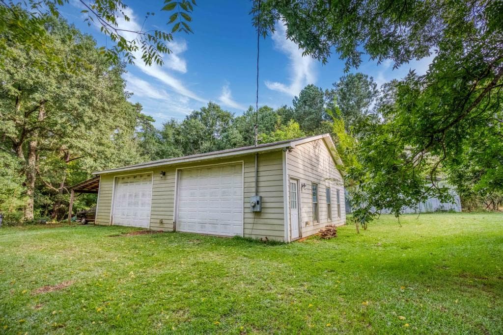 3 bedroom, 1 bathroom, 1,276 sq ft single family residence for sale at 2067 Cleveland Road, Bogart, GA 30622 — photo 5