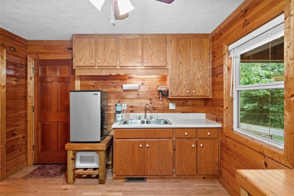 2 bedroom, 2 bathroom, 1,024 sq ft single family residence for sale at 937 Aurora Lane, Ranger, GA 30734 — photo 4