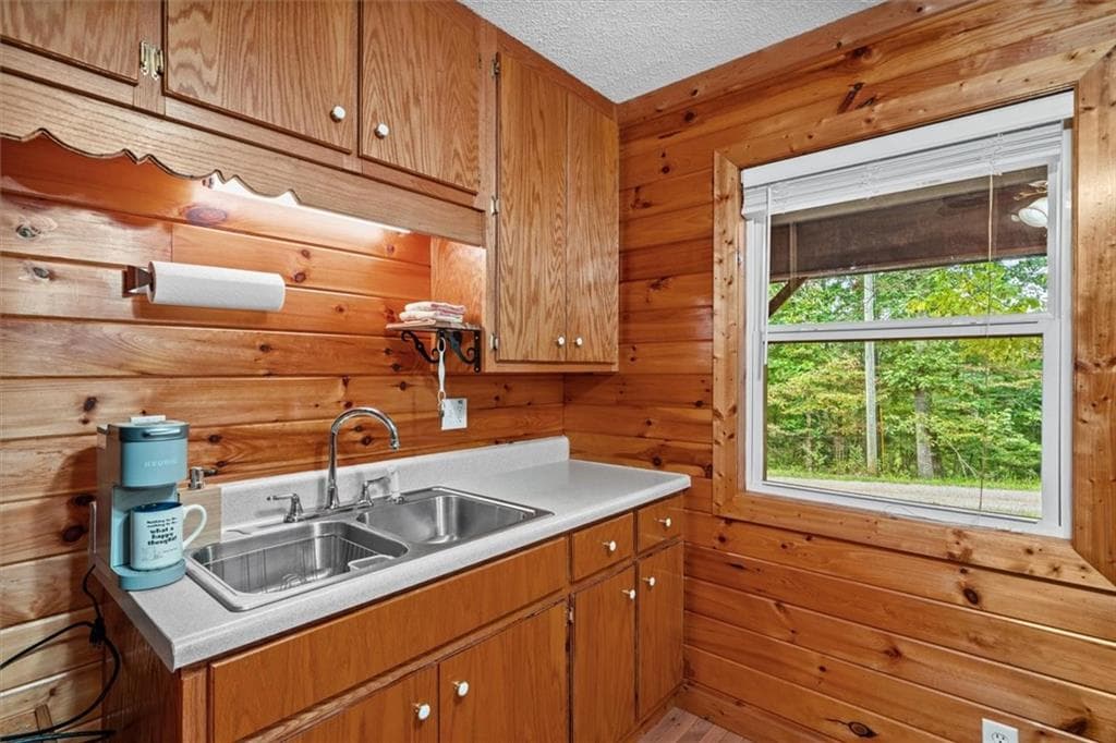 2 bedroom, 2 bathroom, 1,024 sq ft single family residence for sale at 937 Aurora Lane, Ranger, GA 30734 — photo 5