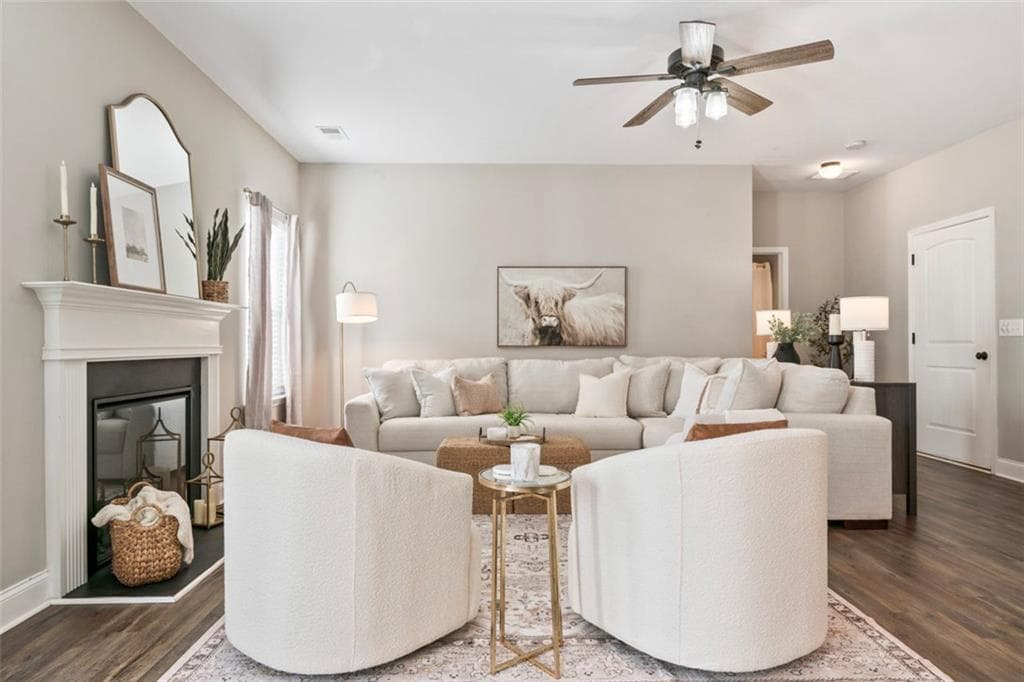4 bedroom, 3 bathroom, 2,819 sq ft single family residence for sale at 204 Clear Springs Court, Jackson, GA 30233 — photo 7