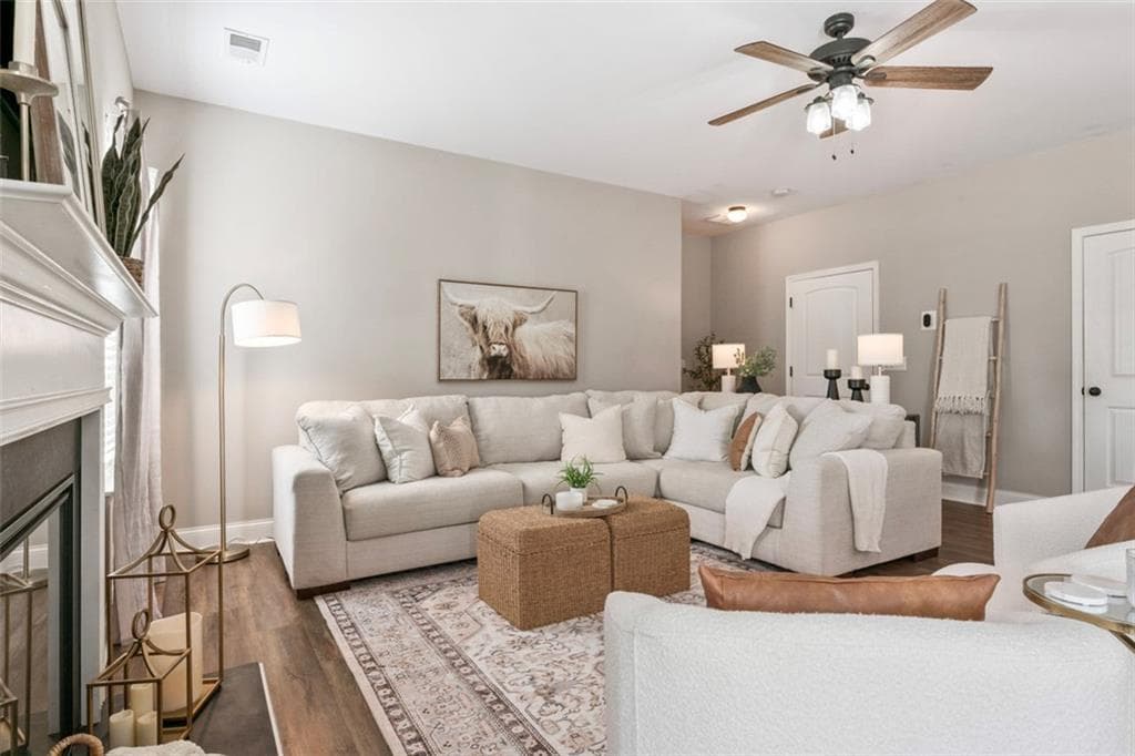 4 bedroom, 3 bathroom, 2,819 sq ft single family residence for sale at 204 Clear Springs Court, Jackson, GA 30233 — photo 8