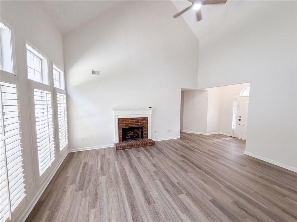 3 bedroom, 2 bathroom, 2,035 sq ft single family residence under contract at 3870 Cherry Ridge Walk, Suwanee, GA 30024 — photo 3
