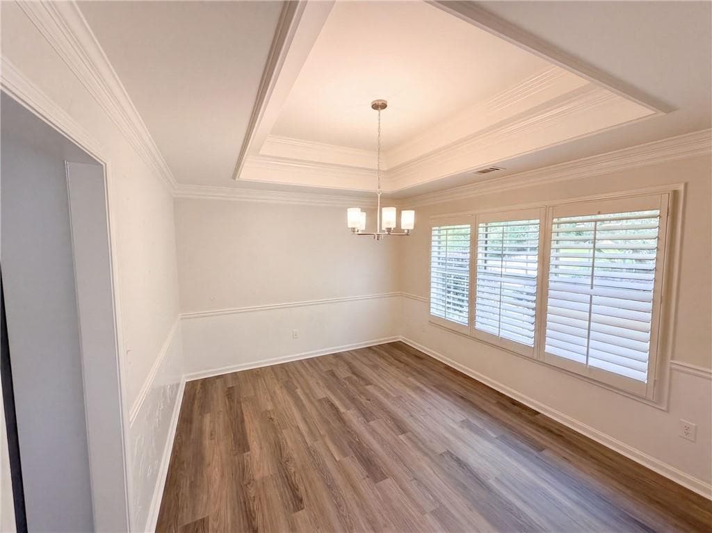 3 bedroom, 2 bathroom, 2,035 sq ft single family residence under contract at 3870 Cherry Ridge Walk, Suwanee, GA 30024 — photo 6