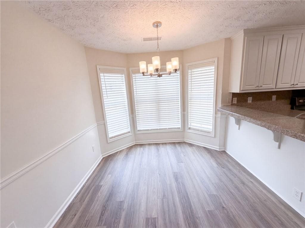 3 bedroom, 2 bathroom, 2,035 sq ft single family residence under contract at 3870 Cherry Ridge Walk, Suwanee, GA 30024 — photo 8