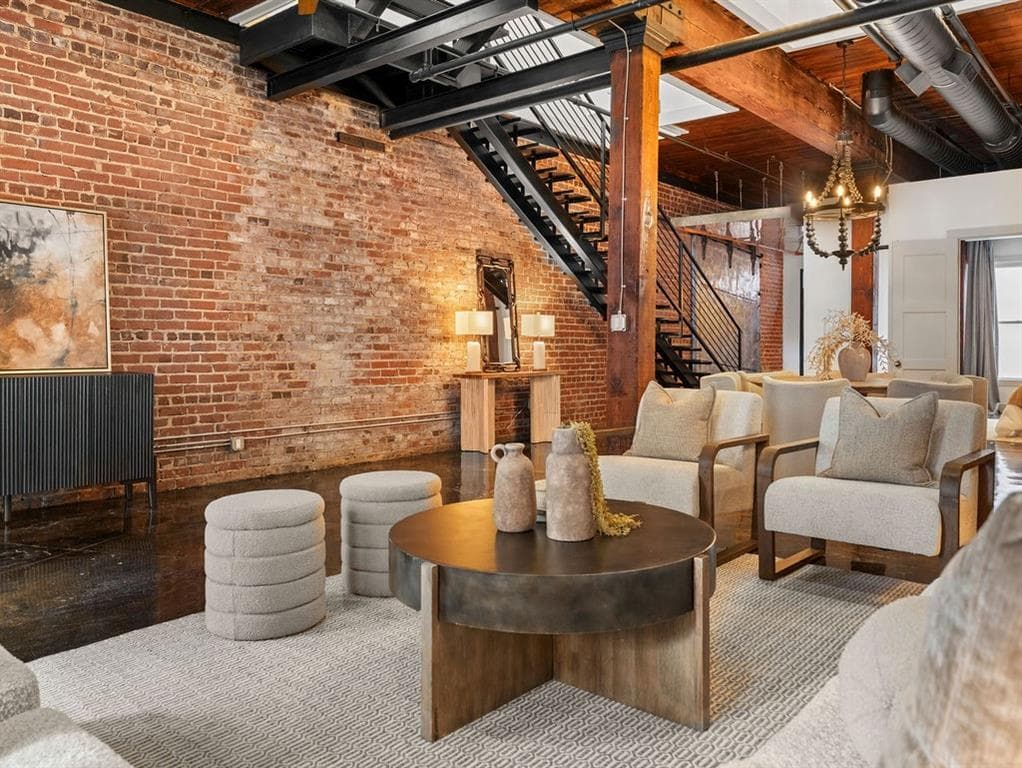 3 bedroom, 3 bathroom, 3,288 sq ft condominium for sale at 320 Peters Street 10, Atlanta, GA 30313 — photo 4