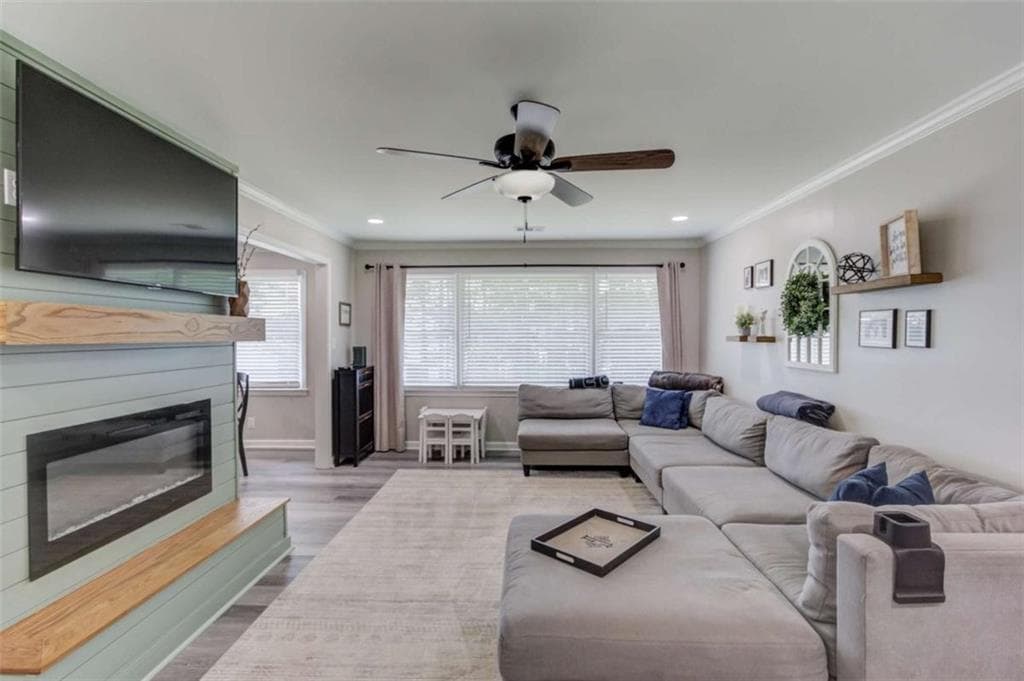 4 bedroom, 3 bathroom, 1,854 sq ft single family residence under contract at 900 Alcovy Street, Monroe, GA 30655 — photo 7