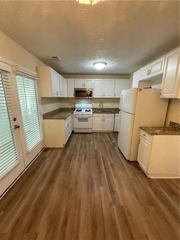 2 bedroom, 2 bathroom, 1,118 sq ft townhouse for rent at 4267 Grogan Street, Acworth, GA 30101 for $1,550 a month — photo 9