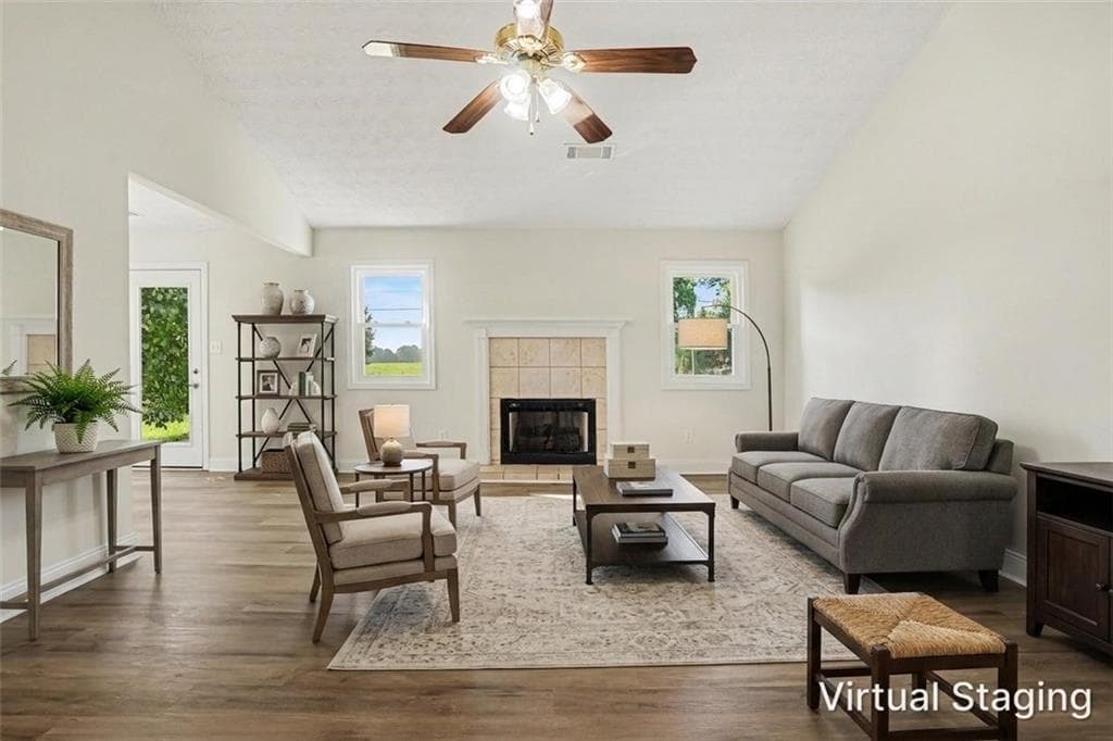 3 bedroom, 2 bathroom, 1,310 sq ft single family residence for sale at 917 Justin Drive, Winder, GA 30680 — photo 2