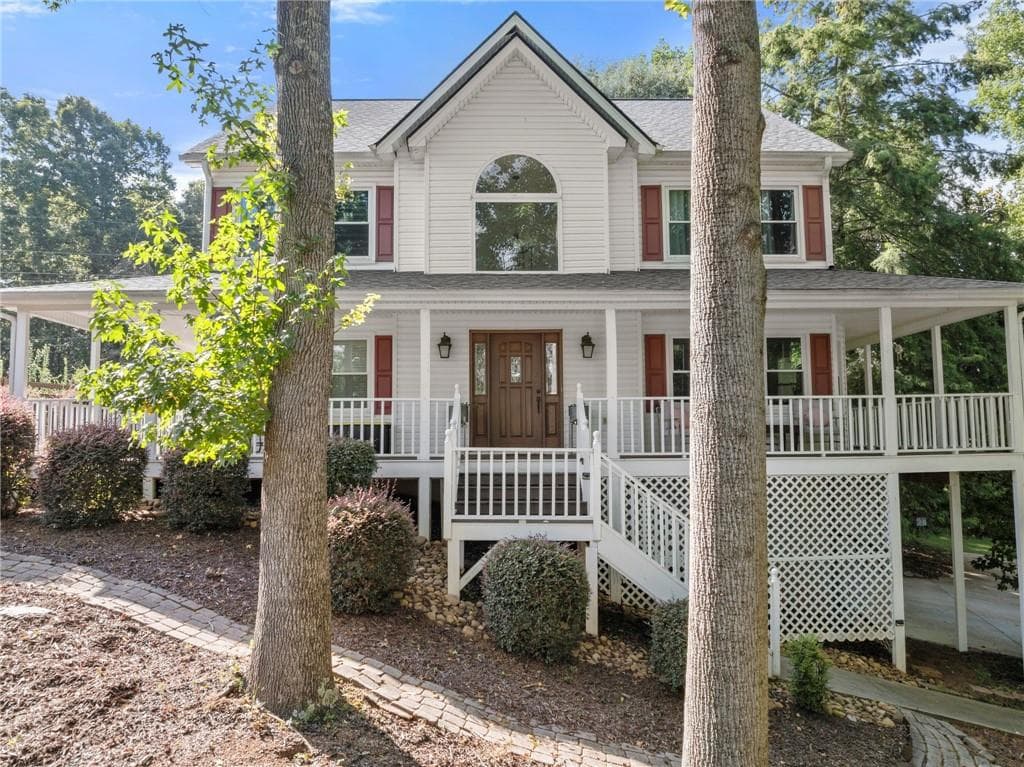 4 bedroom, 4 bathroom, 2,438 sq ft home for sale at 4001 Catawba Ridge, Gainesville, GA