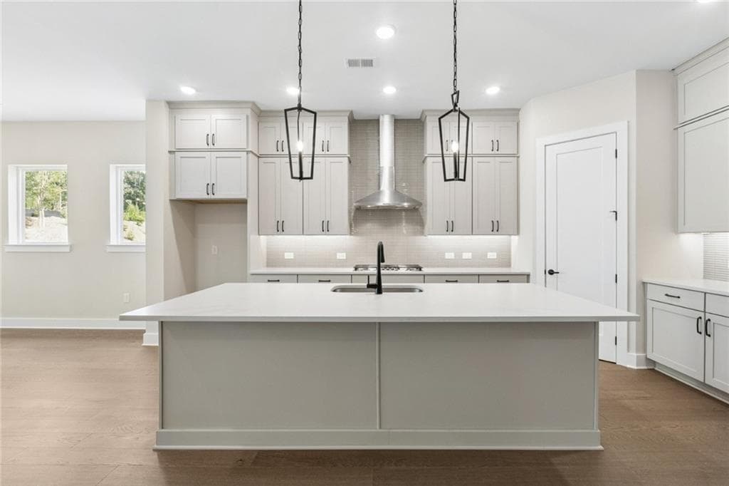 3 bedroom, 3 bathroom, 2,268 sq ft single family residence under contract at 1410 Autumn Lake Drive, Gainesville, GA 30504 — photo 5