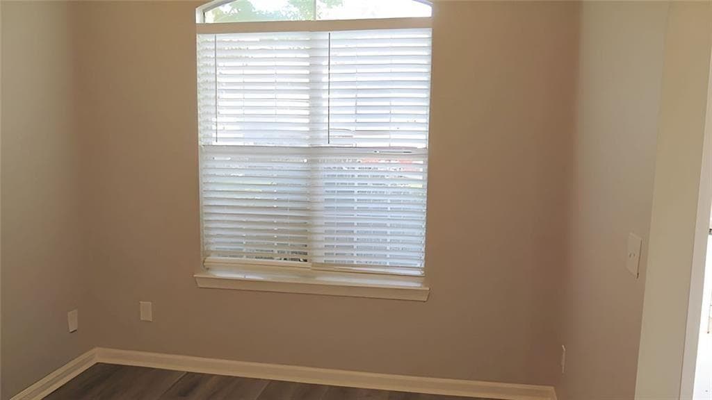 3 bedroom, 2 bathroom, 1,322 sq ft single family residence under contract at 540 Haymarket Court, Riverdale, GA 30296 — photo 9