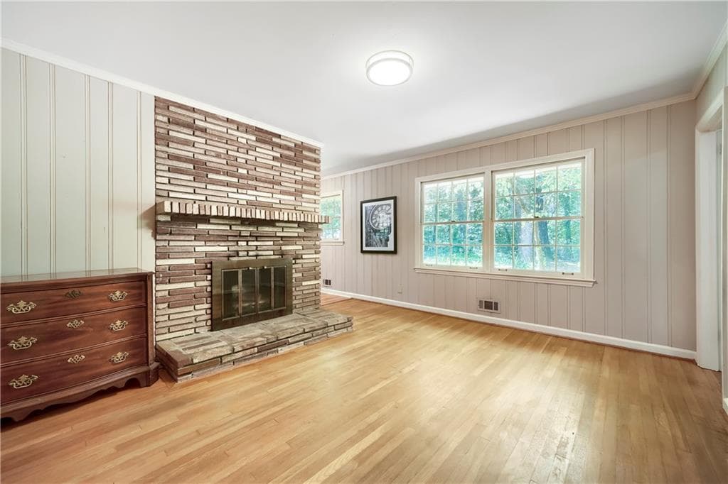 3 bedroom, 2 bathroom, 1,793 sq ft single family residence under contract at 2737 Overlook Drive, Atlanta, GA 30345 — photo 10