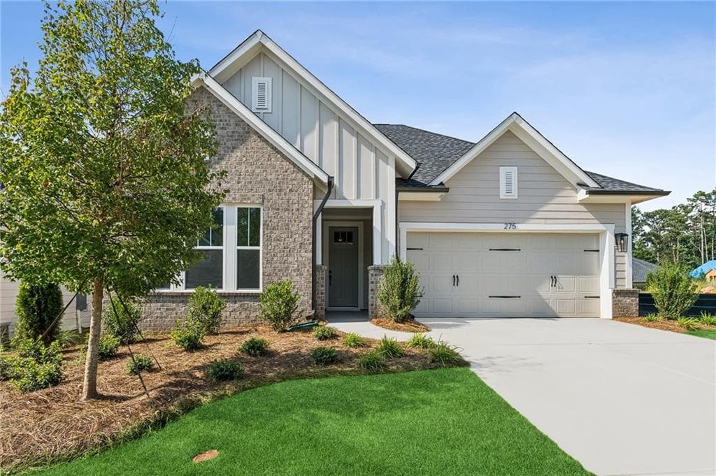 3 bedroom, 2 bathroom, 2,301 sq ft single family residence under contract at 275 Strawberry Lane, Woodstock, GA 30189