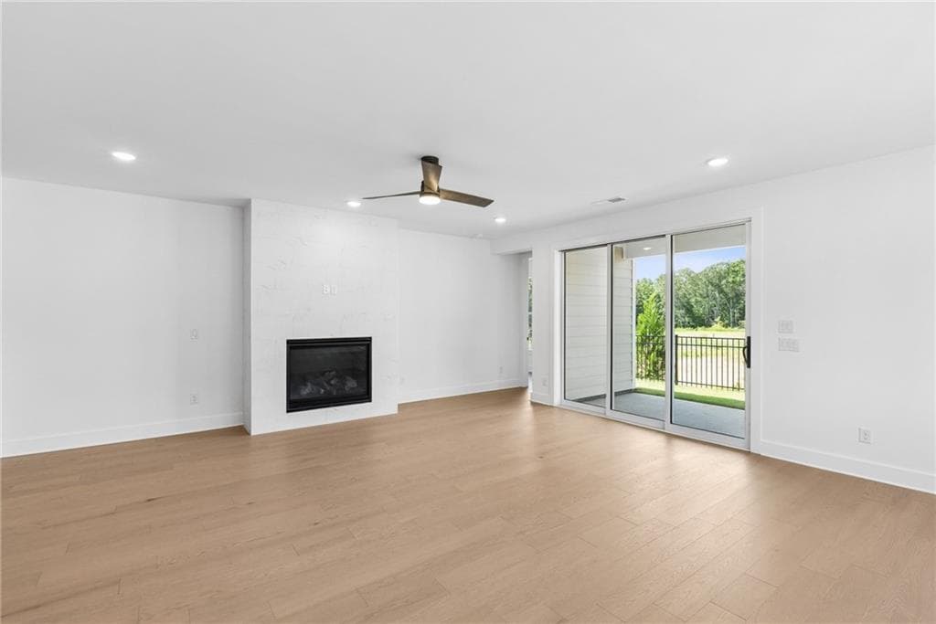 3 bedroom, 2 bathroom, 2,301 sq ft single family residence under contract at 275 Strawberry Lane, Woodstock, GA 30189 — photo 9
