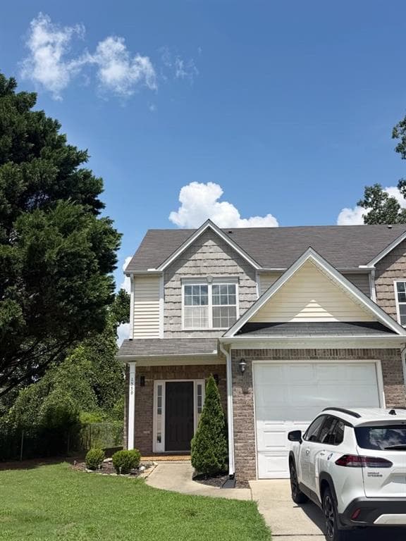 3 bedroom, 3 bathroom, 1,558 sq ft townhouse for sale at 1556 Paramount View Trace, Buford, GA 30518 — photo 1 of 10