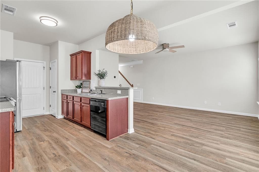 3 bedroom, 3 bathroom, 1,635 sq ft townhouse for sale at 850 Ash Street, Canton, GA 30114 — photo 9