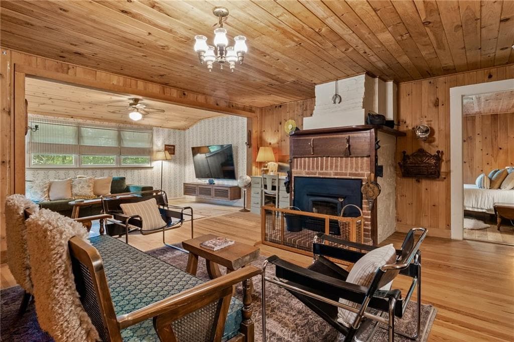 4 bedroom, 4 bathroom, 2,594 sq ft single family residence for sale at 31 Bear Creek Lane, Clayton, GA 30525 — photo 3