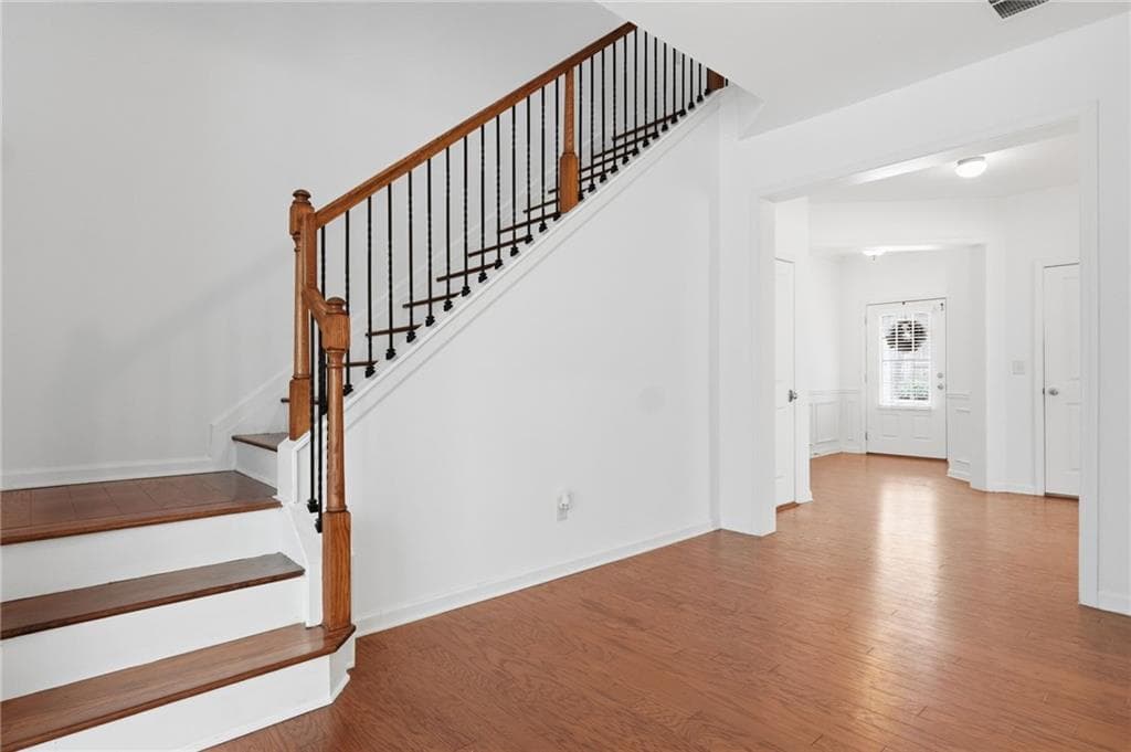 4 bedroom, 4 bathroom, 3,507 sq ft single family residence for sale at 4795 Cold Spring Court, Cumming, GA 30041 — photo 7