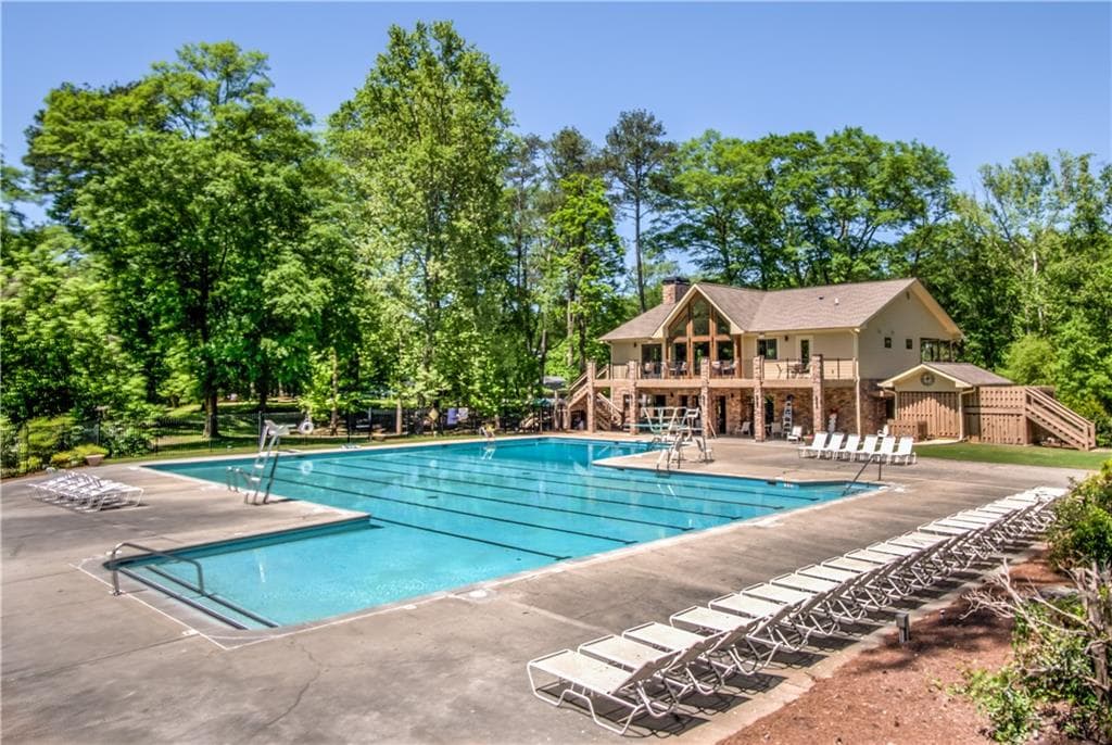 3 bedroom, 4 bathroom, 3,159 sq ft townhouse under contract at 3010 Riverside Road 3010, Roswell, GA 30076 — photo 6