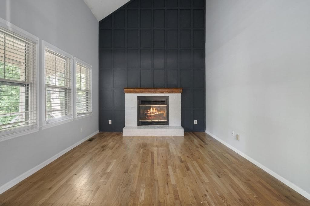 6 bedroom, 4 bathroom, 2,300 sq ft single family residence for sale at 109 Toonigh Court, Woodstock, GA 30188 — photo 3