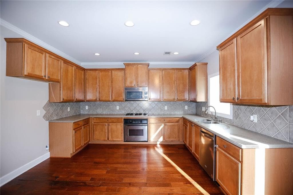 5 bedroom, 3 bathroom, 2,934 sq ft single family residence for rent at 3380 Gables Court, Cumming, GA 30041 for $3,000 a month — photo 10