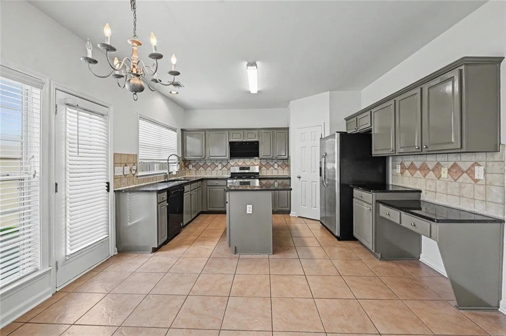 4 bedroom, 3 bathroom, 2,309 sq ft single family residence for rent at 8330 Grenadier Trail, Suwanee, GA 30024 for $2,850 a month — photo 10