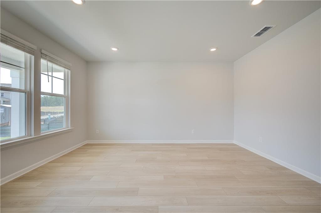 5 bedroom, 4 bathroom, 4,037 sq ft single family residence for sale at 191 Dohrn Drive, Loganville, GA 30052 — photo 3