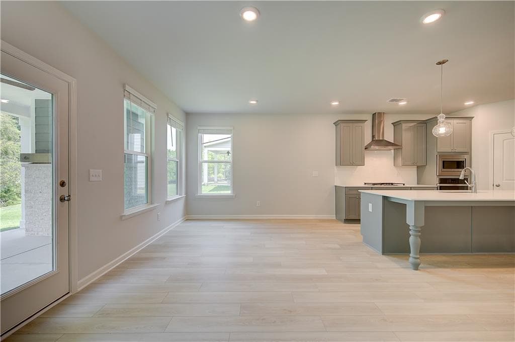 5 bedroom, 4 bathroom, 4,037 sq ft single family residence for sale at 191 Dohrn Drive, Loganville, GA 30052 — photo 9