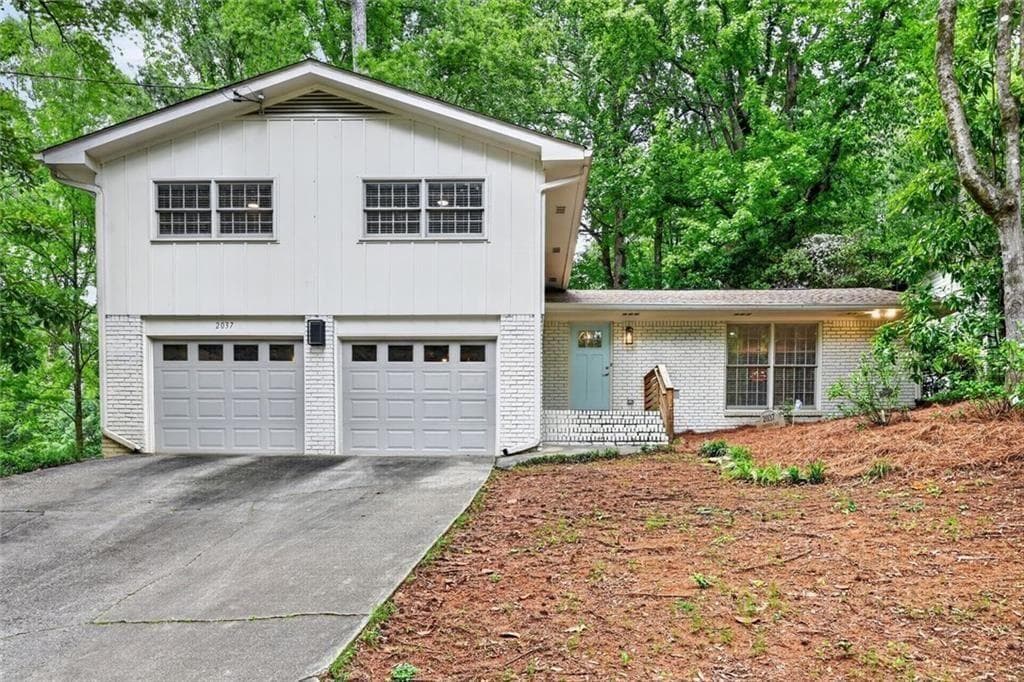 4 bedroom, 3 bathroom, 2,150 sq ft single family residence for sale at 2037 Longview Way, Chamblee, GA 30341