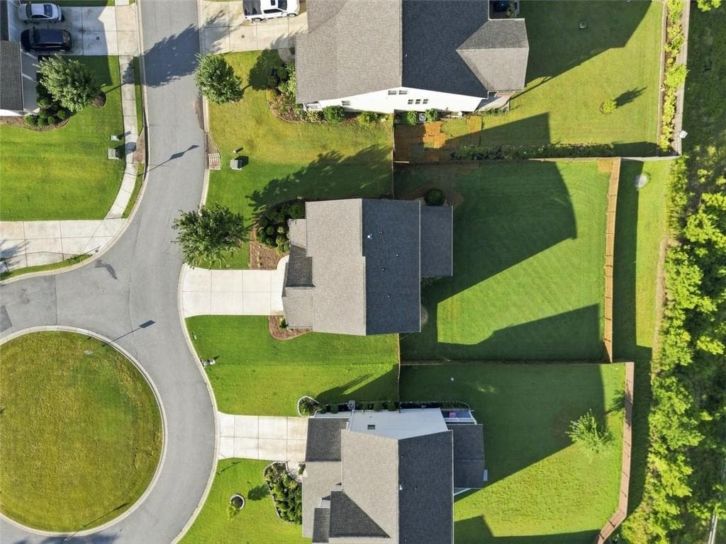 3 bedroom, 3 bathroom, 2,418 sq ft single family residence for sale at 3960 Grandview Vista Street, Cumming, GA 30028 — photo 5