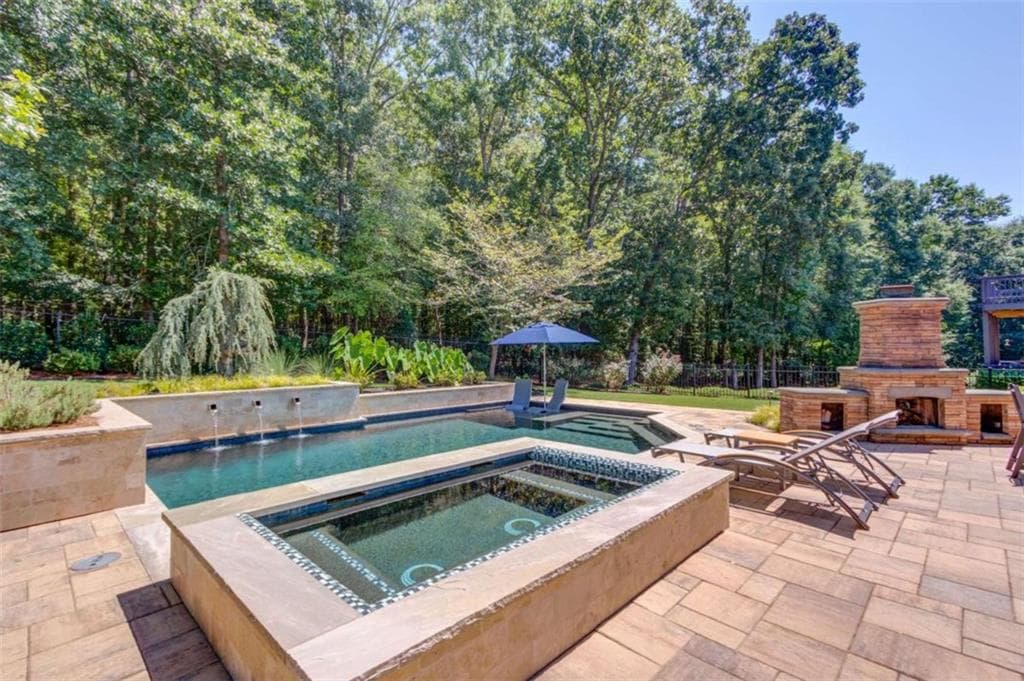 5 bedroom, 4 bathroom, 4,186 sq ft single family residence for sale at 6188 Golden Maple Court, Hoschton, GA 30548 — photo 2