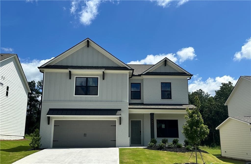 5 bedroom, 3 bathroom, 2,535 sq ft single family residence for sale at 232 Wingate Drive, Winder, GA 30680 — photo 4