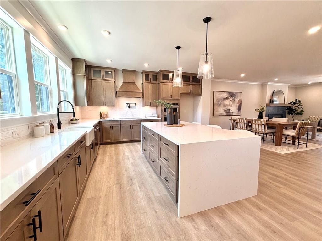 3 bedroom, 4 bathroom, 2,296 sq ft townhouse under contract at 116 Bridgecrest Road, Roswell, GA 30075 — photo 6