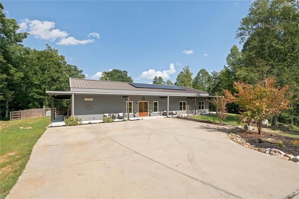 4 bedroom, 3 bathroom, 3,600 sq ft single family residence for sale at 1411 Williams Road, Dallas, GA 30132