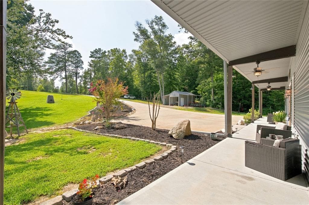 4 bedroom, 3 bathroom, 3,600 sq ft single family residence for sale at 1411 Williams Road, Dallas, GA 30132 — photo 5