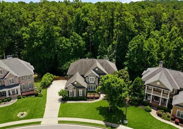 5 bedroom, 5 bathroom, 4,778 sq ft single family residence for sale at 1766 Rosehedge Way, Kennesaw, GA 30152 — photo 6