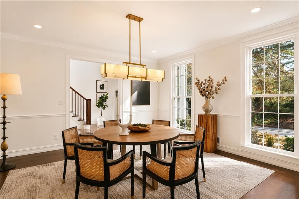 6 bedroom, 7 bathroom, 6,169 sq ft single family residence for sale at 1330 W Wesley Road, Atlanta, GA 30327 — photo 6