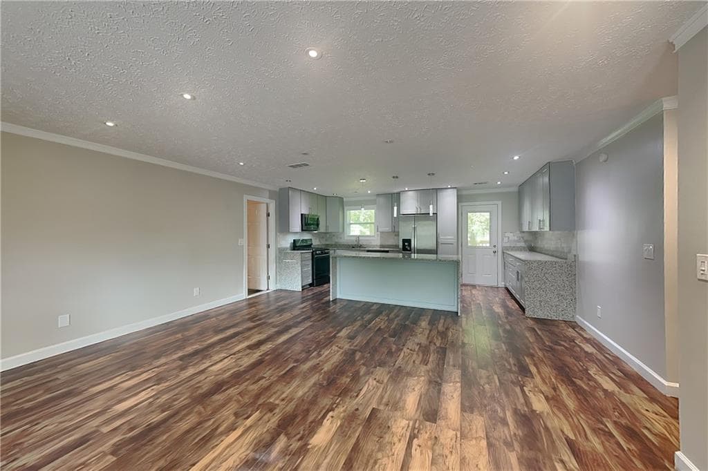 3 bedroom, 2 bathroom, 1,422 sq ft single family residence for rent at 3424 Hogan Drive, Kennesaw, GA 30152 for $2,125 a month — photo 3