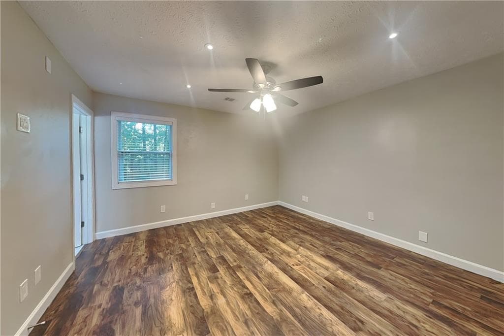 3 bedroom, 2 bathroom, 1,422 sq ft single family residence for rent at 3424 Hogan Drive, Kennesaw, GA 30152 for $2,125 a month — photo 8