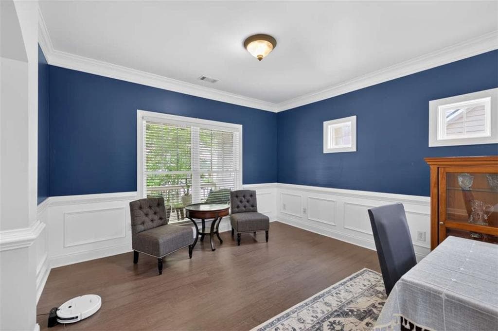 4 bedroom, 3 bathroom, 2,705 sq ft single family residence for rent at 7819 Brass Lantern Drive, Flowery Branch, GA 30542 for $2,795 a month — photo 9