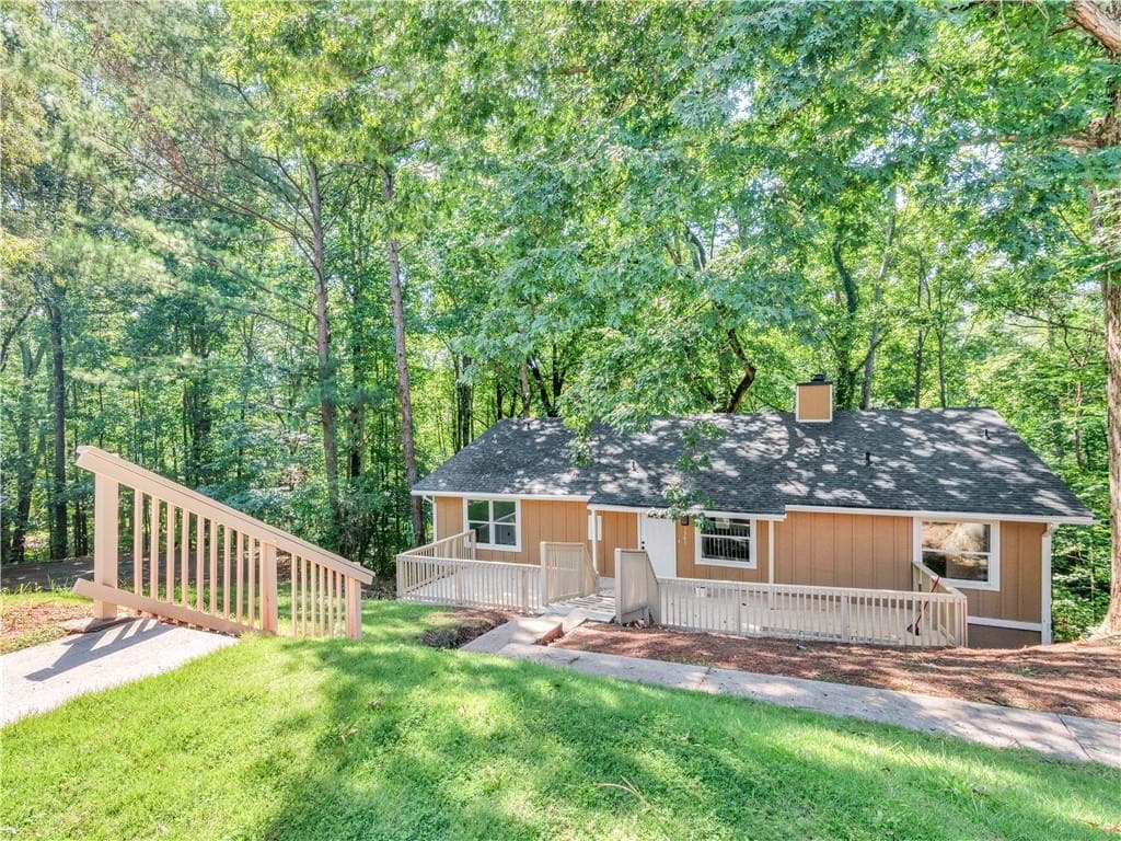 3 bedroom, 2 bathroom, 1,290 sq ft single family residence for sale at 1341 Bethaven Road, Riverdale, GA 30296 — photo 2