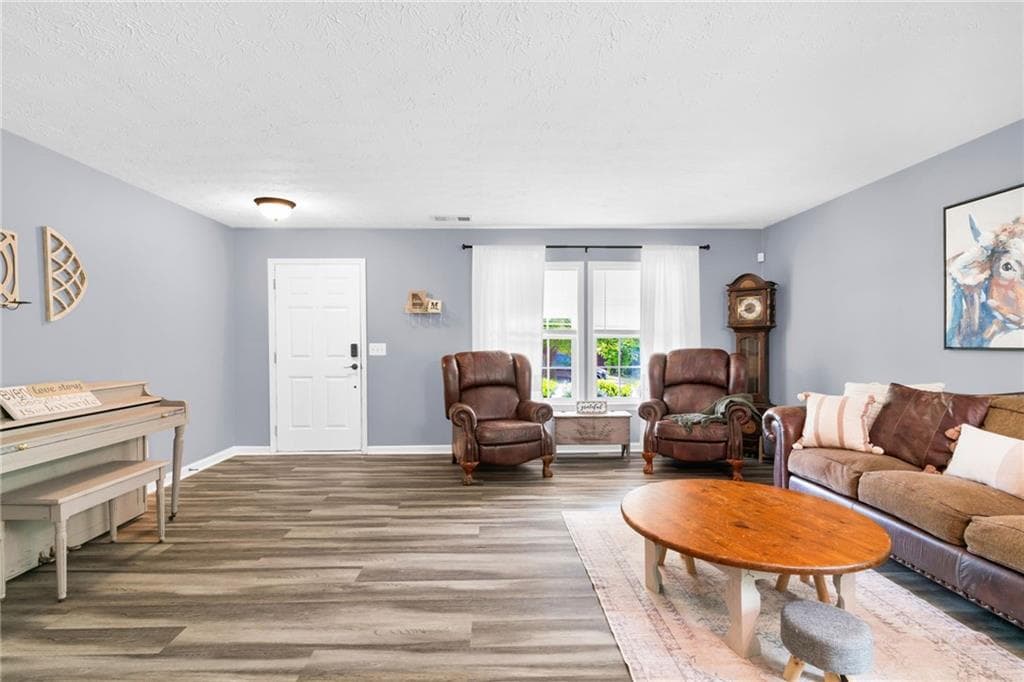 5 bedroom, 3 bathroom, 2,932 sq ft single family residence for sale at 277 Cedar Bay Circle, Dallas, GA 30157 — photo 9