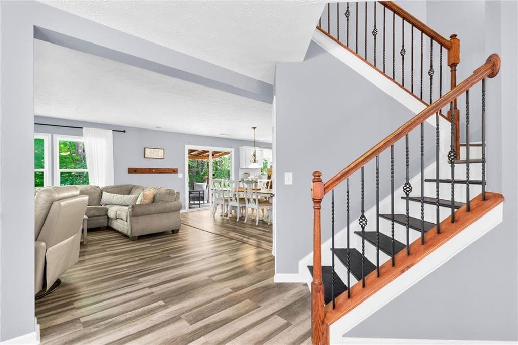 5 bedroom, 3 bathroom, 2,932 sq ft single family residence for sale at 277 Cedar Bay Circle, Dallas, GA 30157 — photo 10