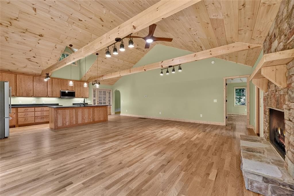 3 bedroom, 3 bathroom, 2,878 sq ft single family residence for sale at 394 Blackberry Circle, Ellijay, GA 30536 — photo 10