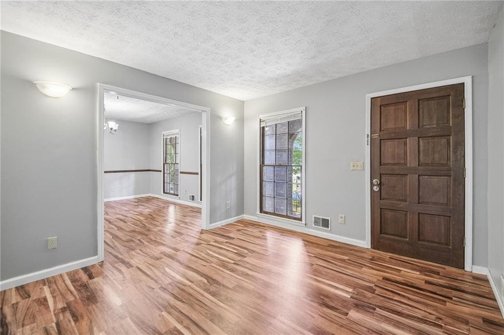 3 bedroom, 3 bathroom, 1,736 sq ft single family residence for sale at 667 Kingswood Court, Lithia Springs, GA 30122 — photo 5
