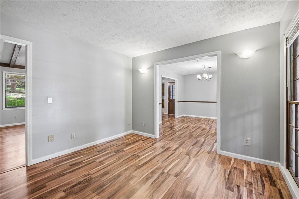 3 bedroom, 3 bathroom, 1,736 sq ft single family residence for sale at 667 Kingswood Court, Lithia Springs, GA 30122 — photo 8