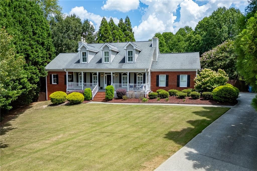 6 bedroom, 5 bathroom, 4,910 sq ft single family residence for sale at 85 Tollwood Place, Grayson, GA 30017 — photo 3