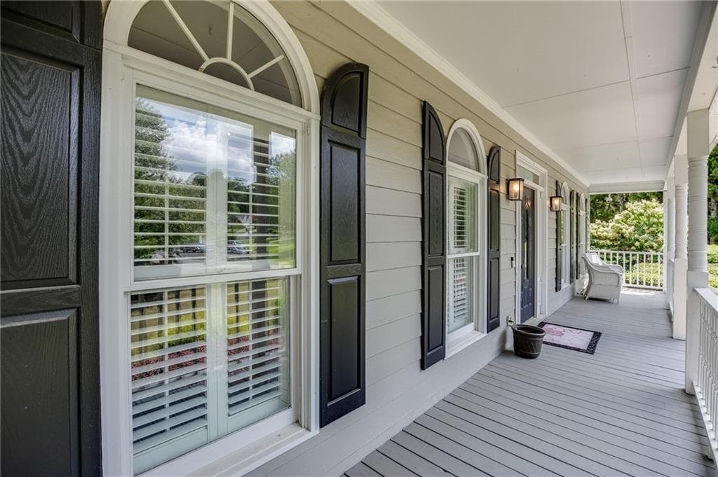 6 bedroom, 5 bathroom, 4,910 sq ft single family residence for sale at 85 Tollwood Place, Grayson, GA 30017 — photo 4