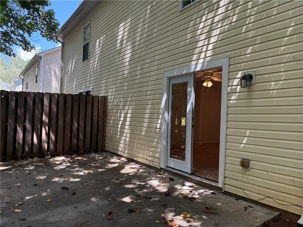 2 bedroom, 3 bathroom, 1,184 sq ft townhouse for rent at 4601 Logan Way, Acworth, GA 30101 for $1,590 a month
